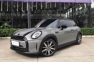 MINI MINI 改款 1.5T COOPER 藝術(shù)家