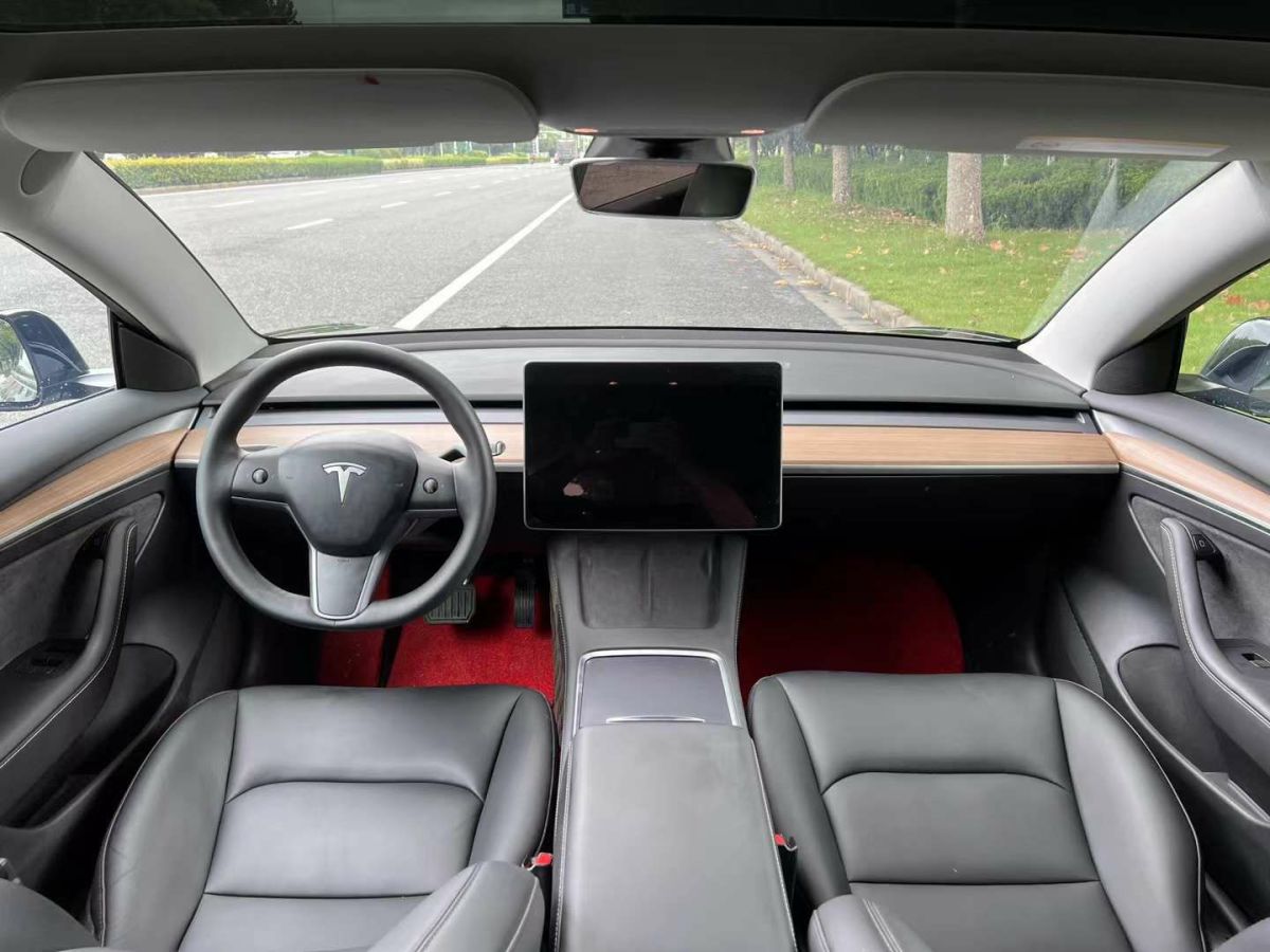 特斯拉 Model S  2023款 三電機(jī)全輪驅(qū)動 Plaid版圖片