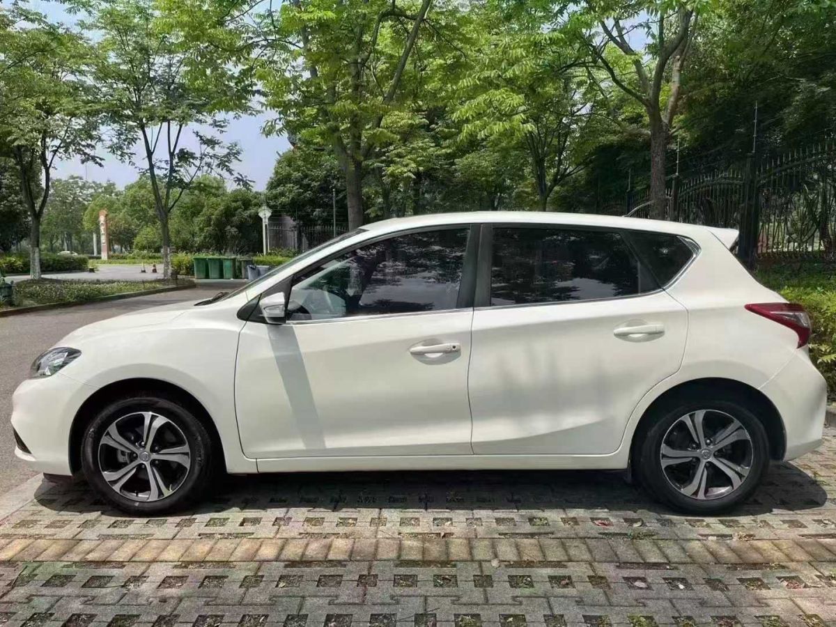 日產(chǎn) 途達  2018款 2.5L 自動兩驅(qū)智享版圖片