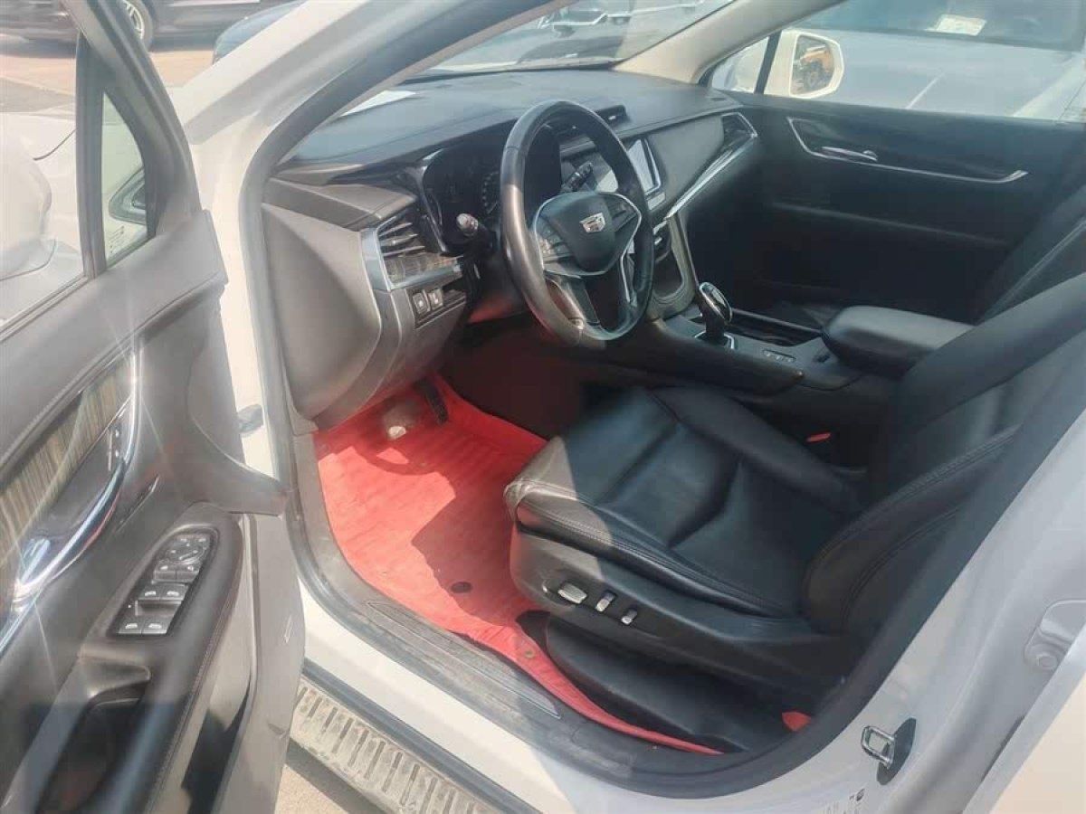 凱迪拉克 XT5  2018款 28T 四驅(qū)豪華型圖片