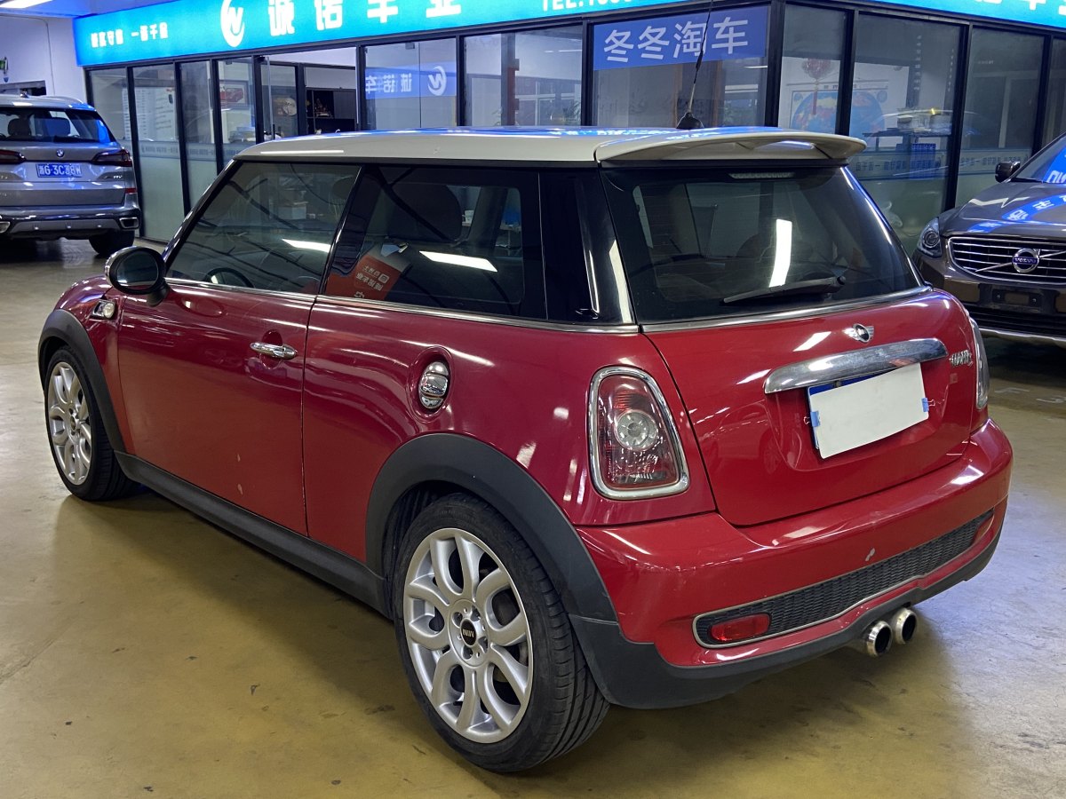 2010年11月MINI CLUBMAN  2011款 1.6T COOPER S