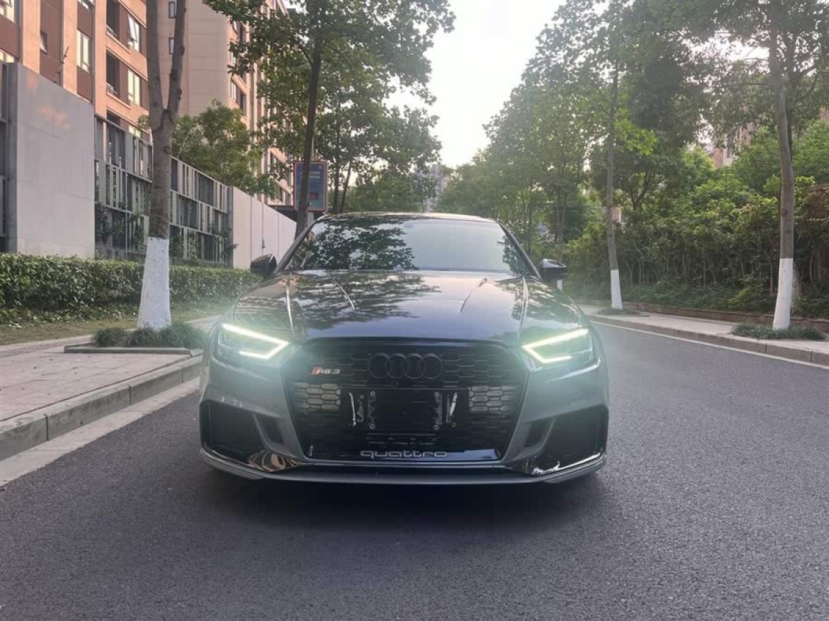 奧迪 奧迪RS 3  2017款 RS 3 2.5T Limousine圖片