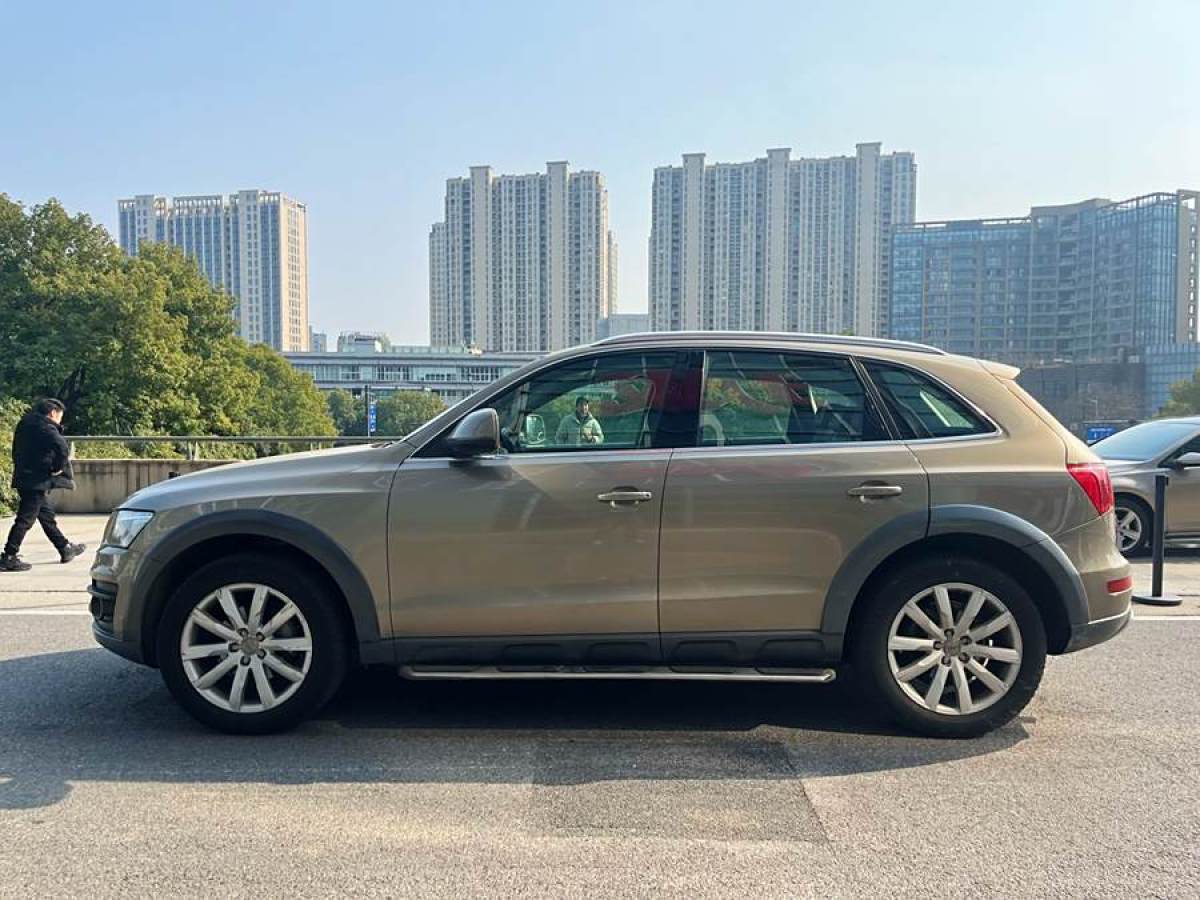 奧迪 奧迪Q5  2011款 2.0TFSI 豪華型圖片