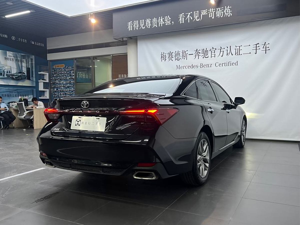 豐田 亞洲龍  2019款 2.0L 豪華版圖片