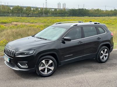 2021年1月 Jeep 自由光 2.0T 兩驅(qū)領(lǐng)先版圖片