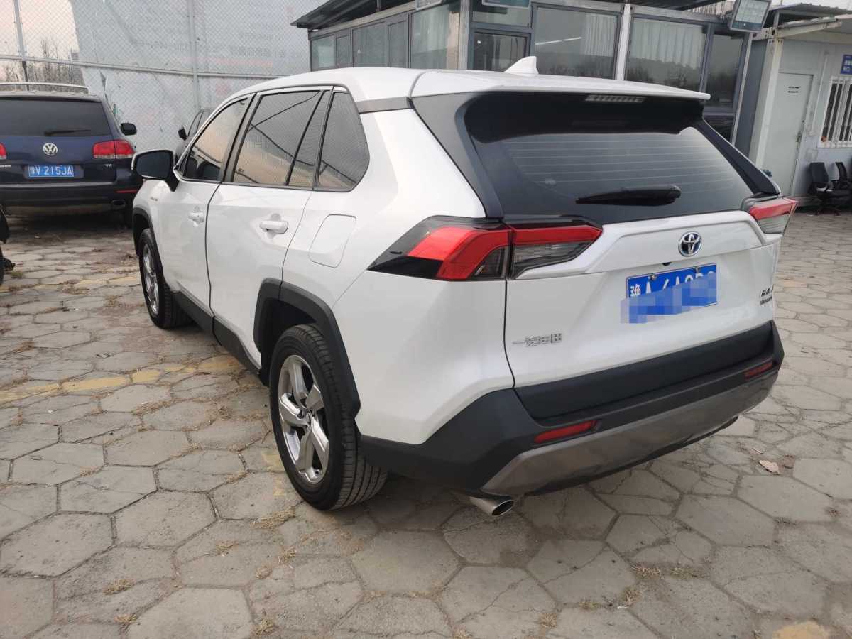 豐田 RAV4榮放  2021款 改款 雙擎 2.5L CVT兩驅(qū)精英版圖片