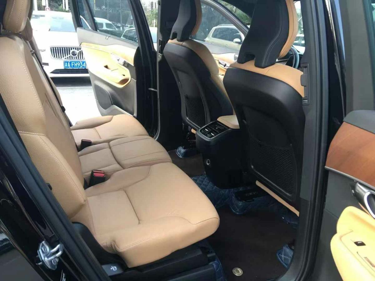 沃爾沃 XC90  2019款  T5 智逸版 7座 國(guó)VI圖片