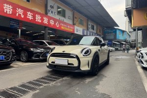 MINI MINI 1.5T COOPER 藝術(shù)家 五門版