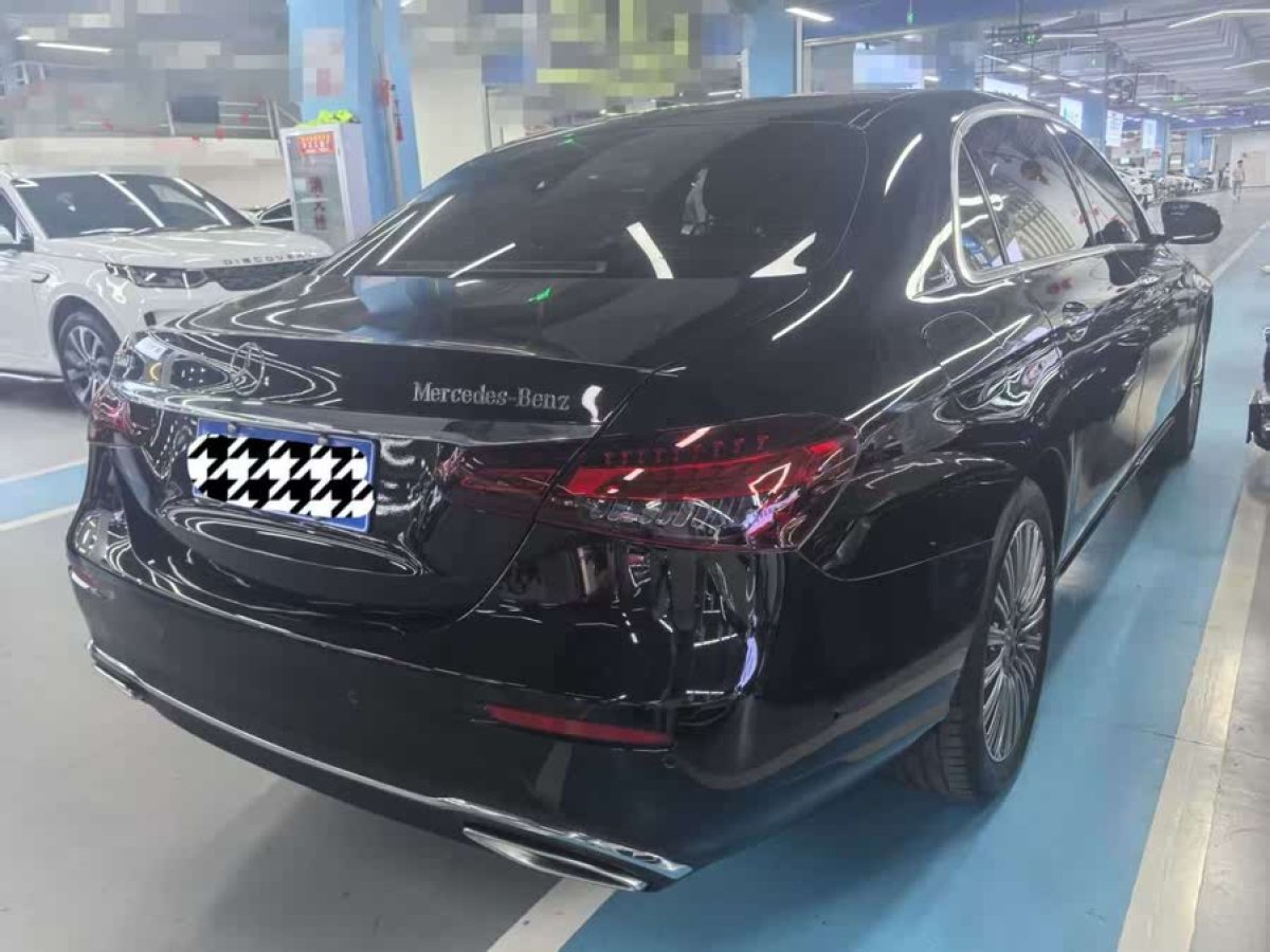 奔馳 奔馳E級  2023款 改款 E 300 L 運動豪華型圖片