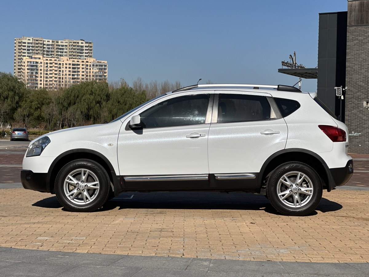 日產(chǎn) 逍客  2012款 2.0XL 火 CVT 2WD圖片