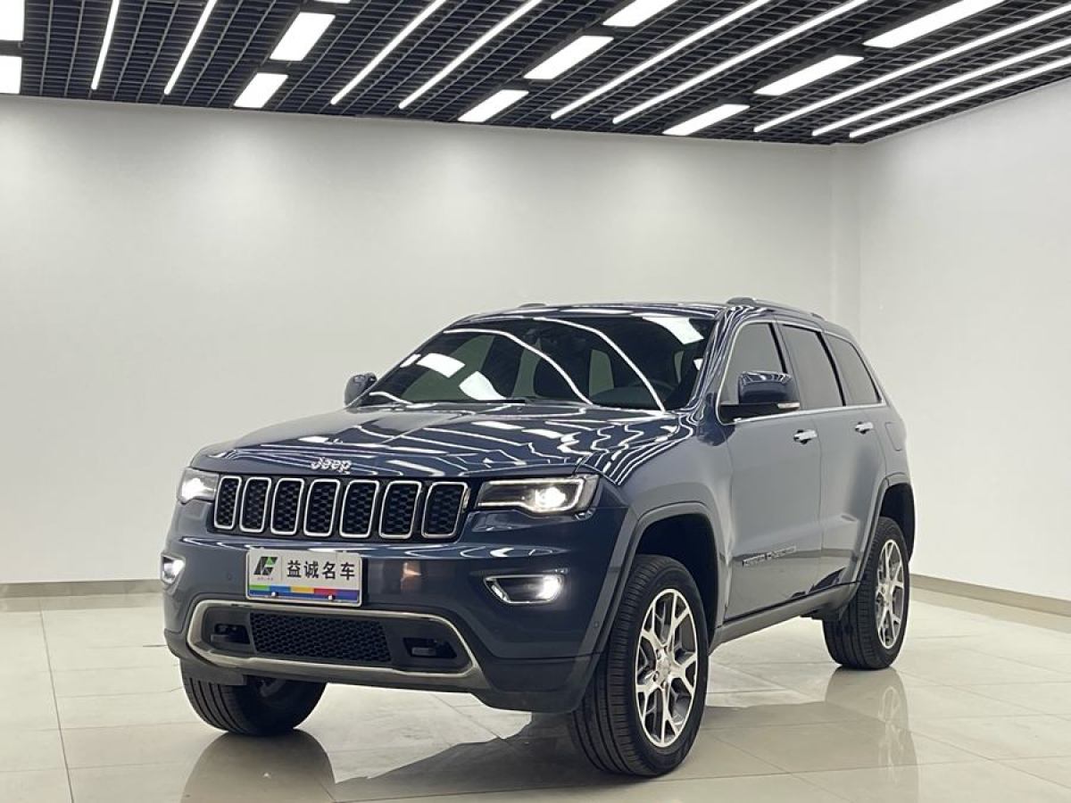 Jeep 大切諾基  2020款 3.0L 精英導航版圖片