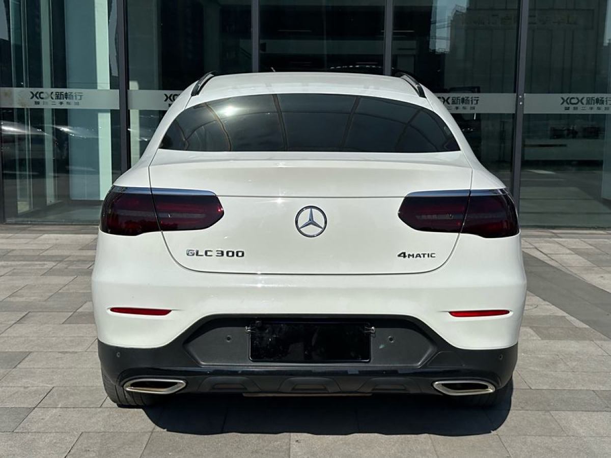 奔馳 奔馳GLC  2023款 GLC 300 4MATIC 轎跑SUV圖片