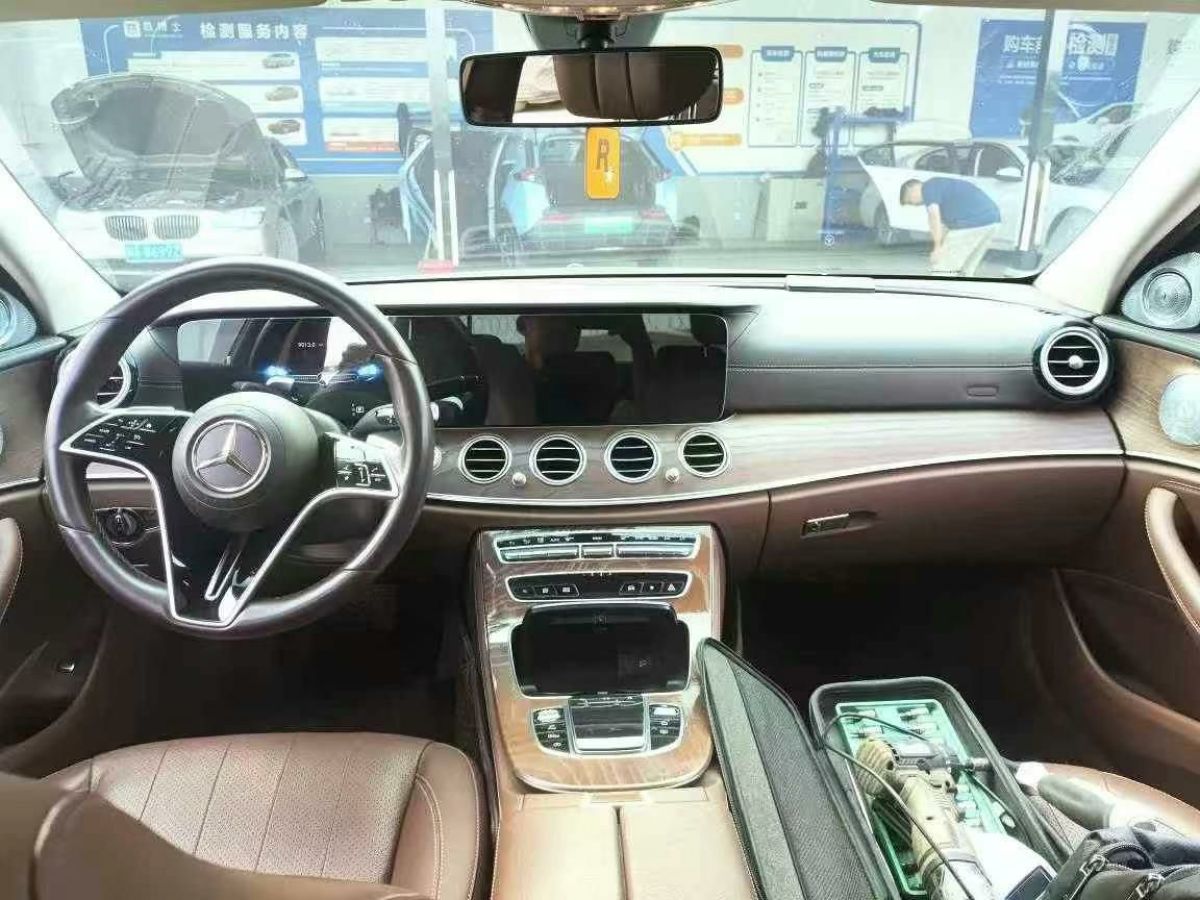 奔馳 奔馳E級  2020款 E 300 L 豪華型圖片