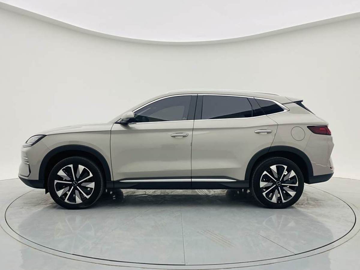 比亞迪 宋PLUS新能源  2025款 EV 520km 尊貴型圖片