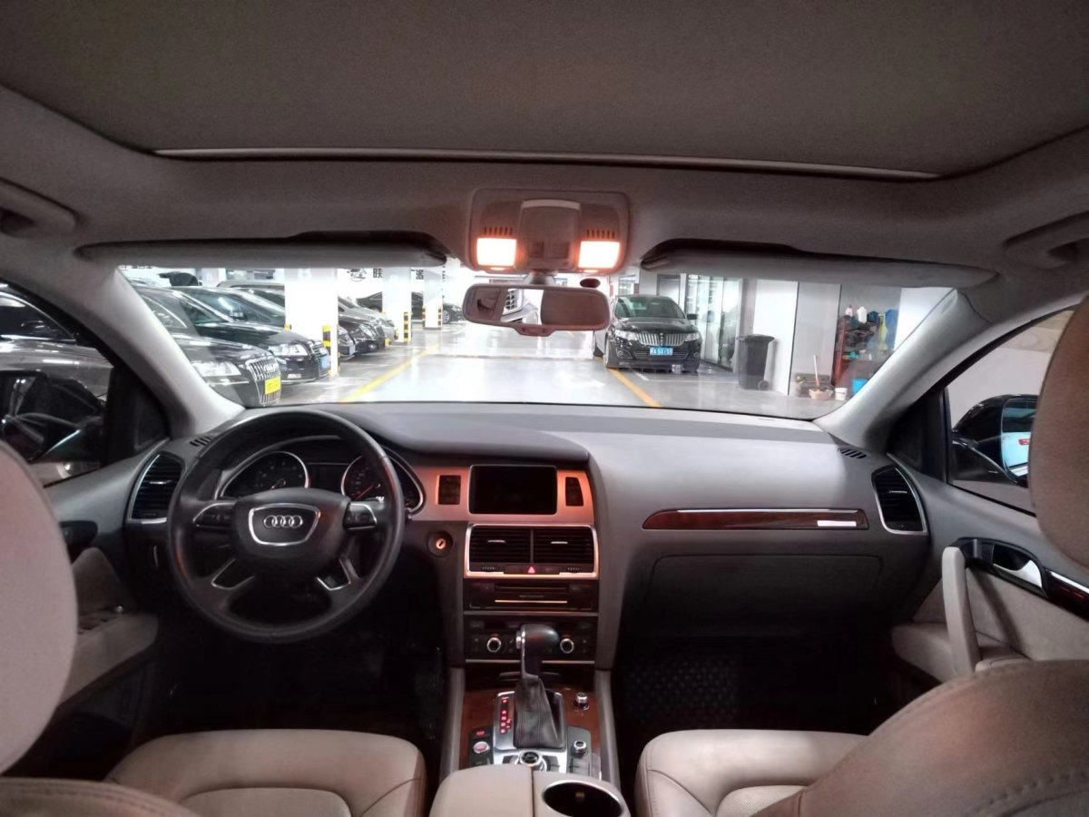 奧迪 奧迪Q7  2012款 3.0 TFSI 專享型(200kW)圖片