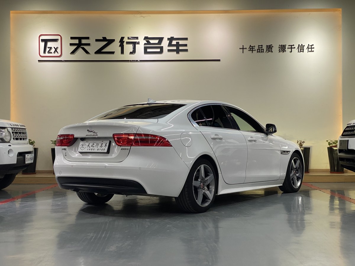 捷豹 XE  2015款 2.0T 200PS R-Sport圖片