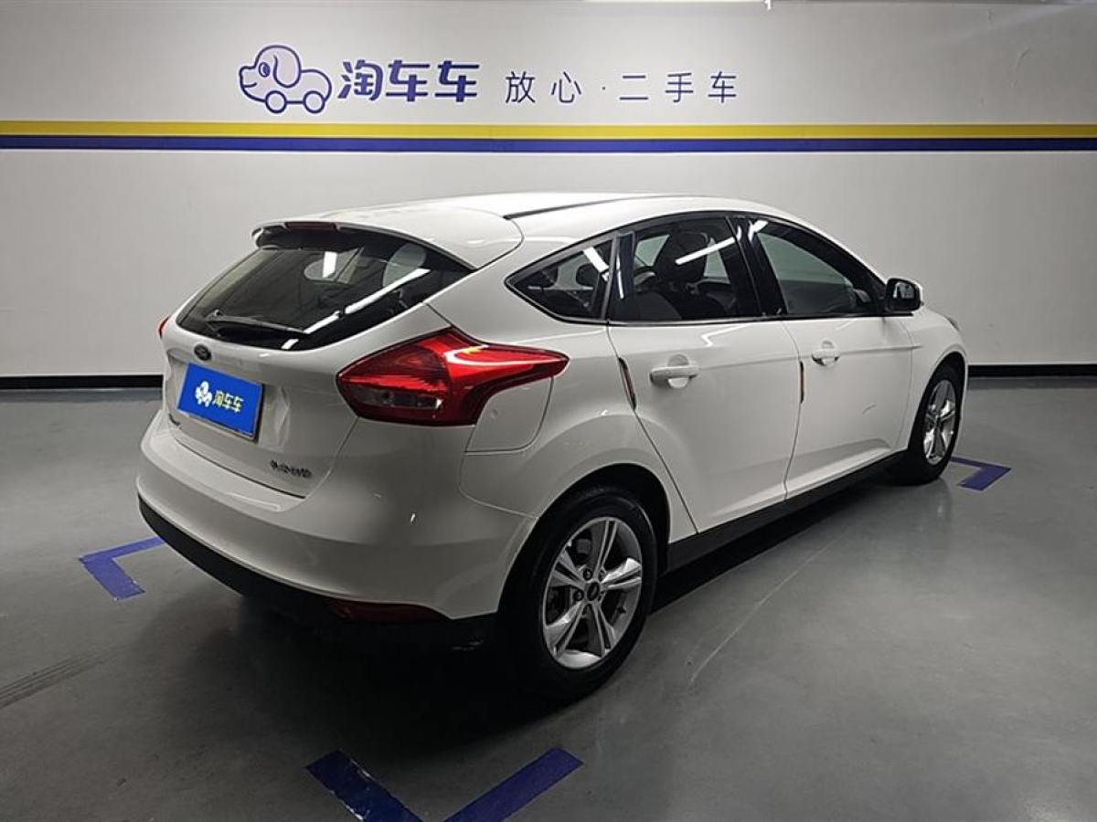 福特 ?？怂? 2018款 兩廂經(jīng)典 1.6L 自動(dòng)舒適型智行版圖片