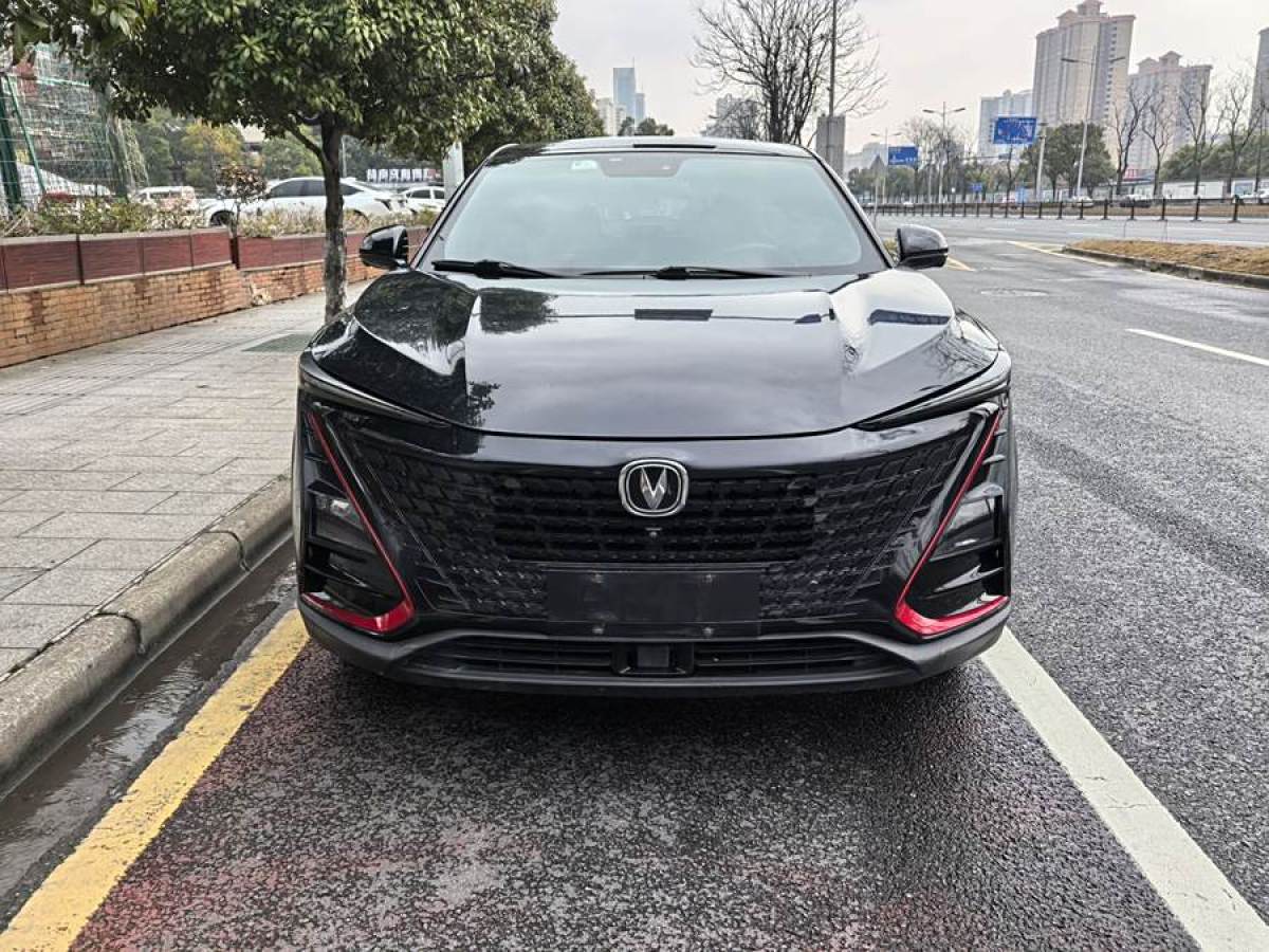 長(zhǎng)安 UNI-T  2020款 1.5T 尊貴型圖片