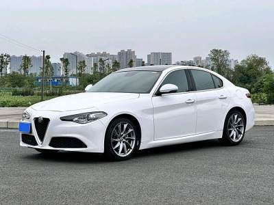 2017年6月 阿爾法·羅密歐 Giulia 2.0T 200HP 豪華版圖片