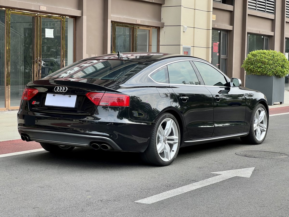 2013年3月奧迪 奧迪S5  2012款 S5 3.0T Sportback