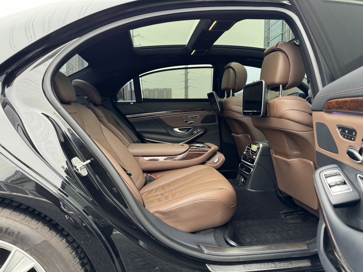 2015年05月奔驰 奔驰S级  2014款 S 400 L 尊贵型