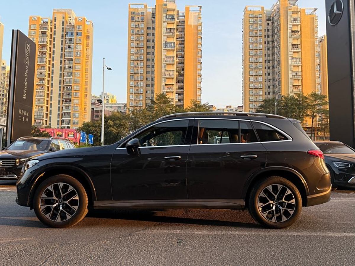 奔馳 奔馳GLC  2024款 改款 GLC 260 L 4MATIC 豪華型 5座圖片