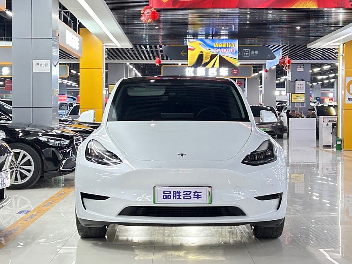 特斯拉 Model 3  2023款 煥新版 后輪驅(qū)動圖片