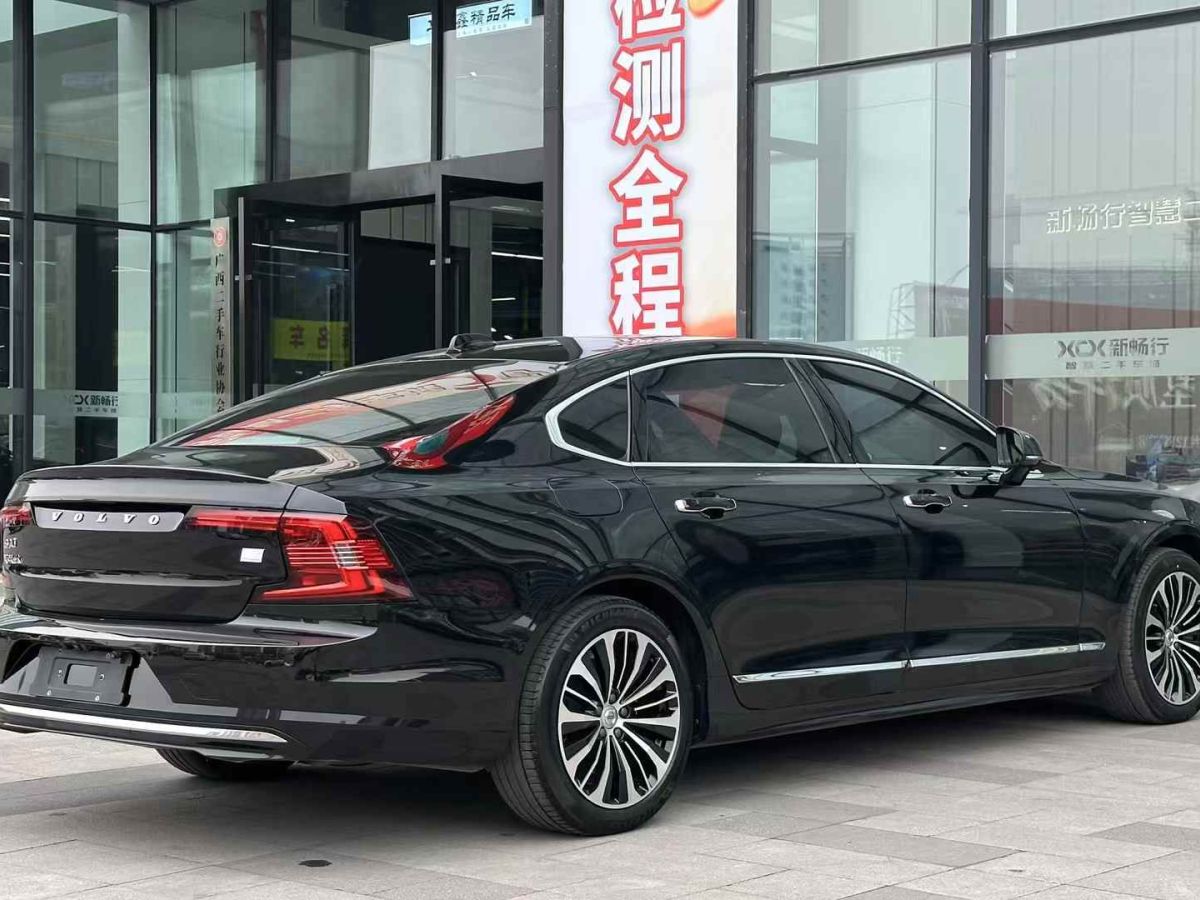 沃爾沃 S90新能源  2023款 T8插電式混合動力 四驅(qū)長續(xù)航智逸豪華版圖片