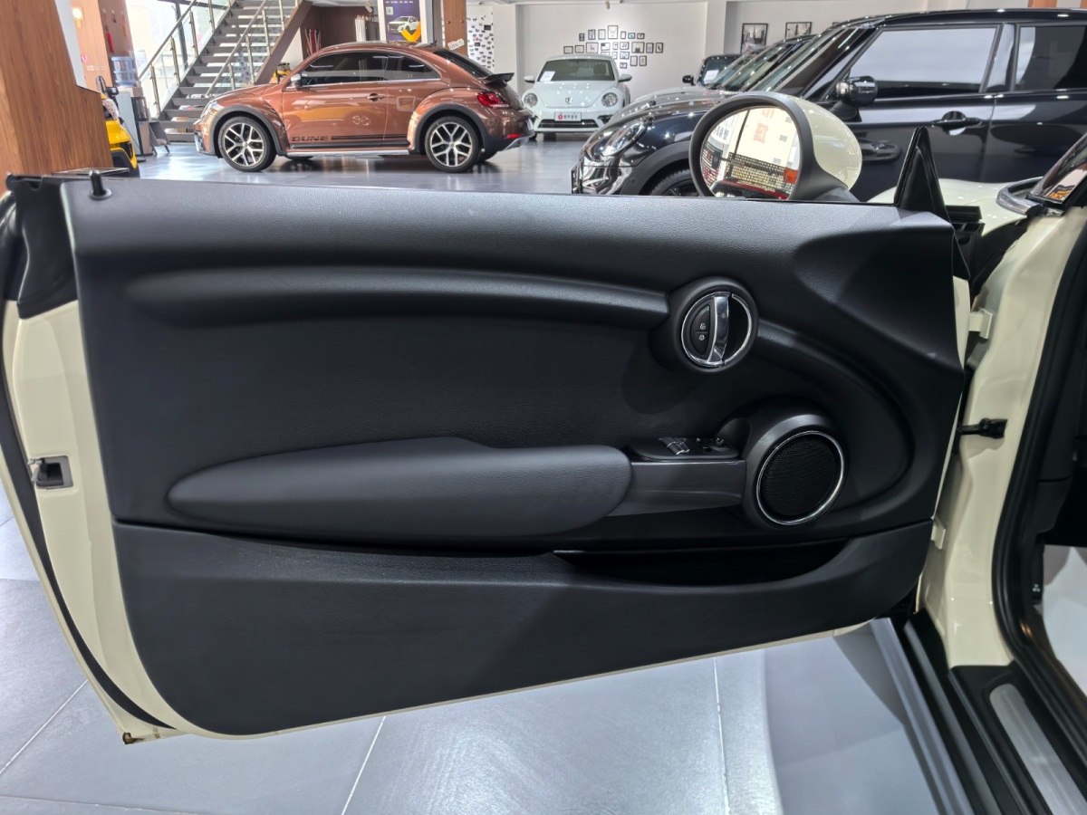 MINI MINI  2016款 1.2T ONE 先鋒派圖片