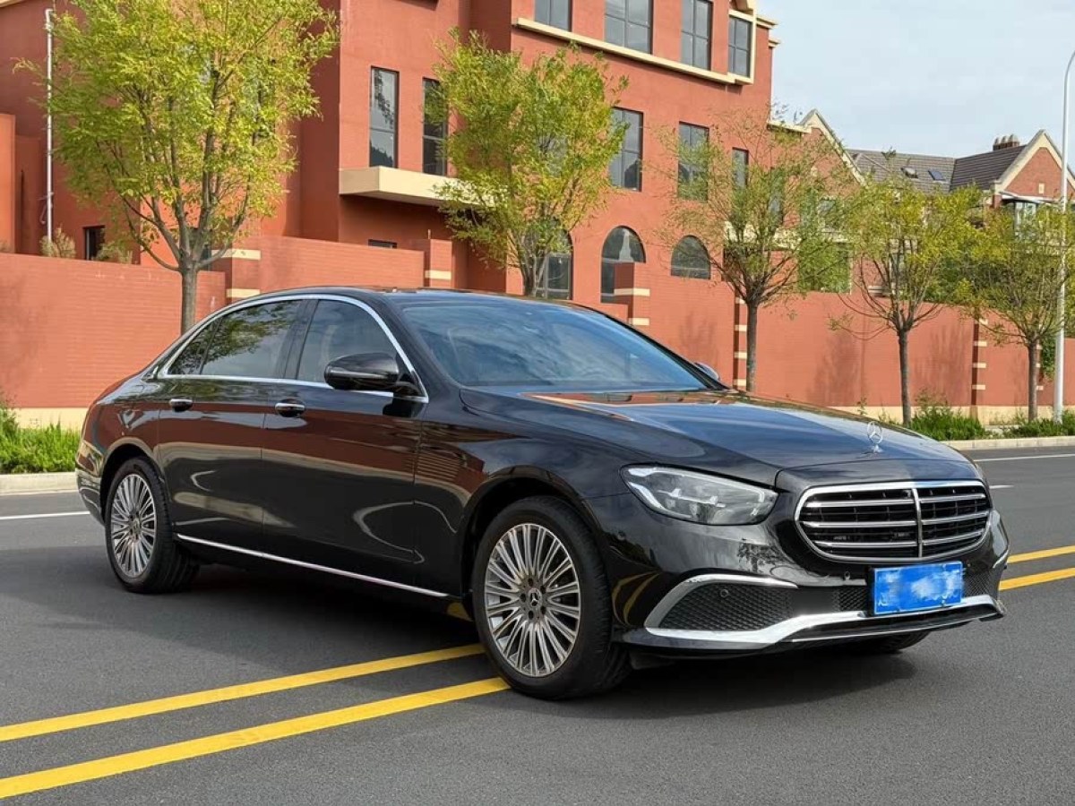 奔馳 奔馳E級(jí)  2021款 改款 E 300 L 豪華型圖片