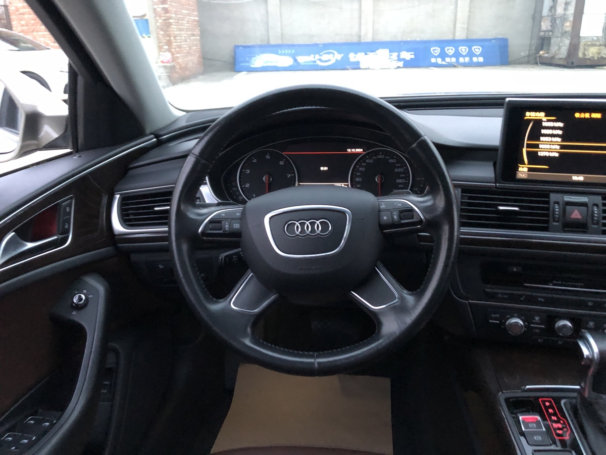 奧迪 奧迪A6L  2014款 TFSI 標(biāo)準(zhǔn)型圖片