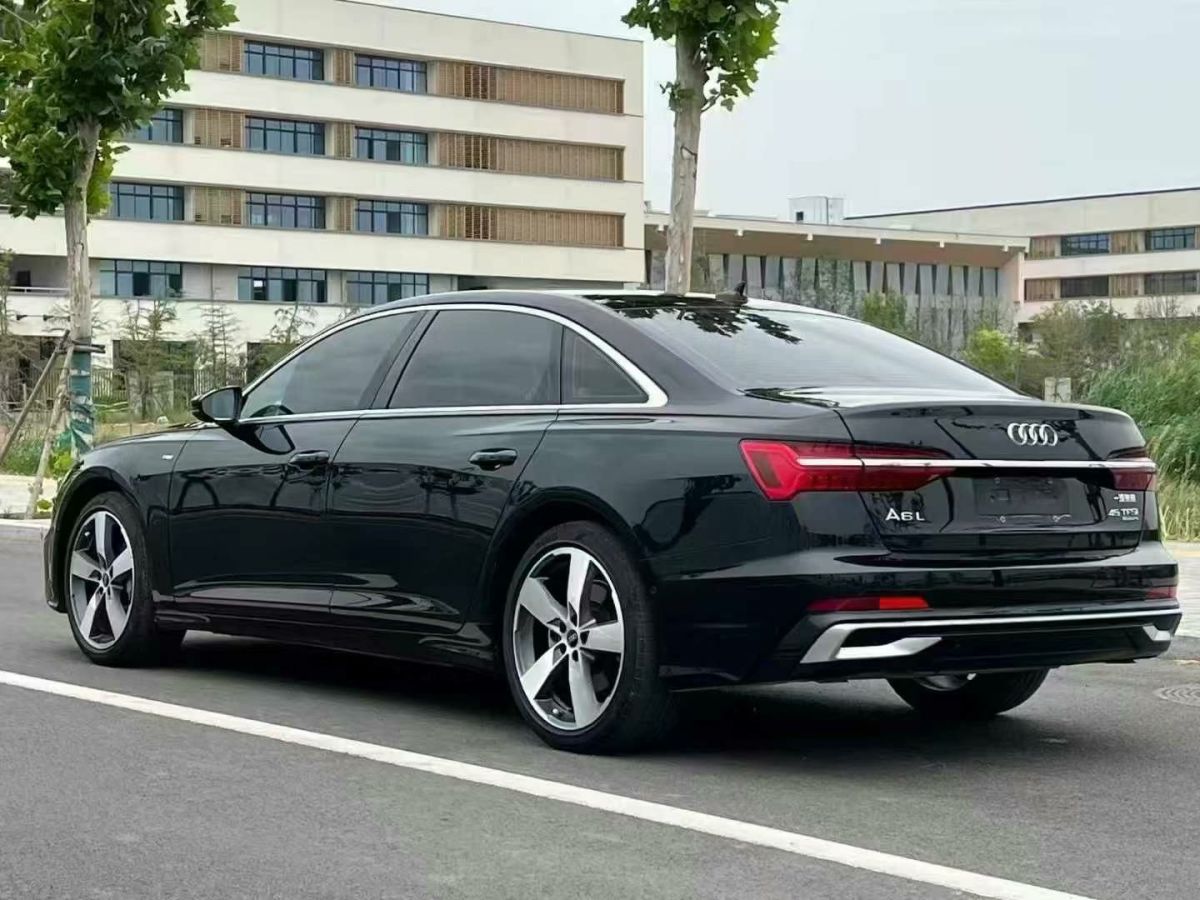 奧迪 奧迪A6L  2022款 40 TFSI 豪華動感型圖片