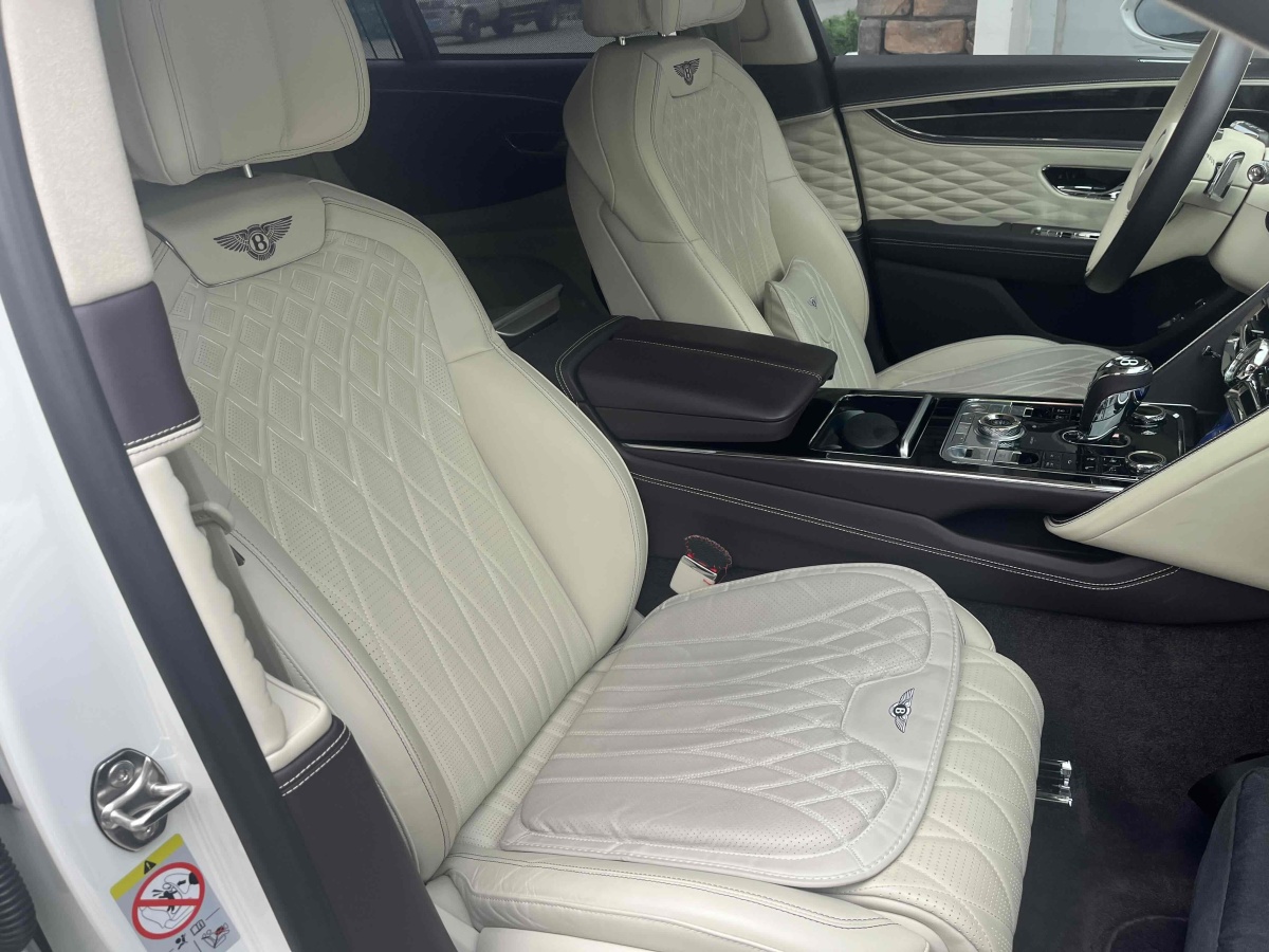 賓利 飛馳  2023款 4.0T V8 雅度版圖片