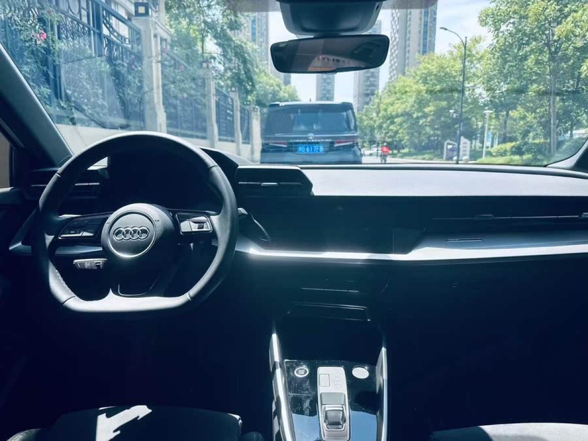 奧迪 奧迪A3  2023款 改款 Sportback 35 TFSI 豪華運動型圖片