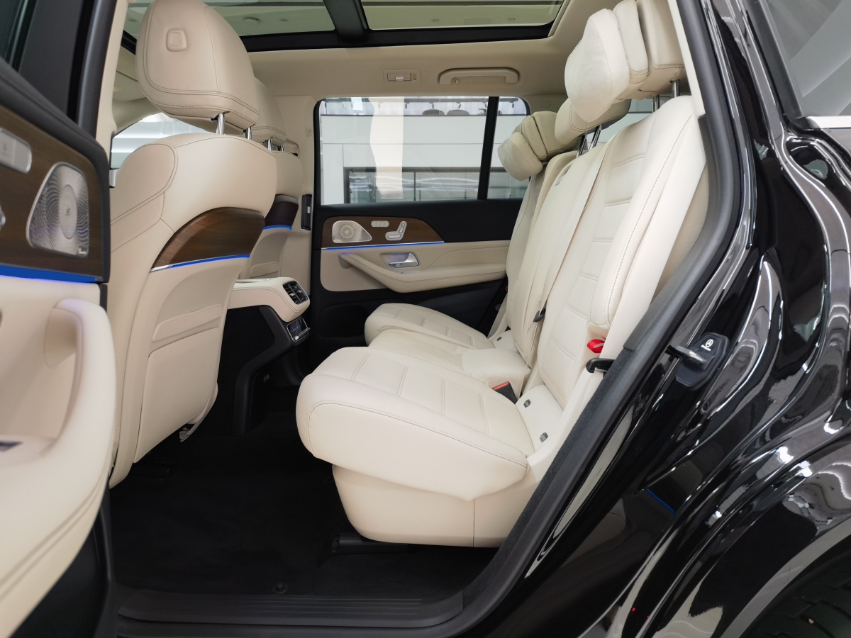 奔馳 奔馳GLS  2023款 改款 GLS 450 4MATIC 豪華型圖片