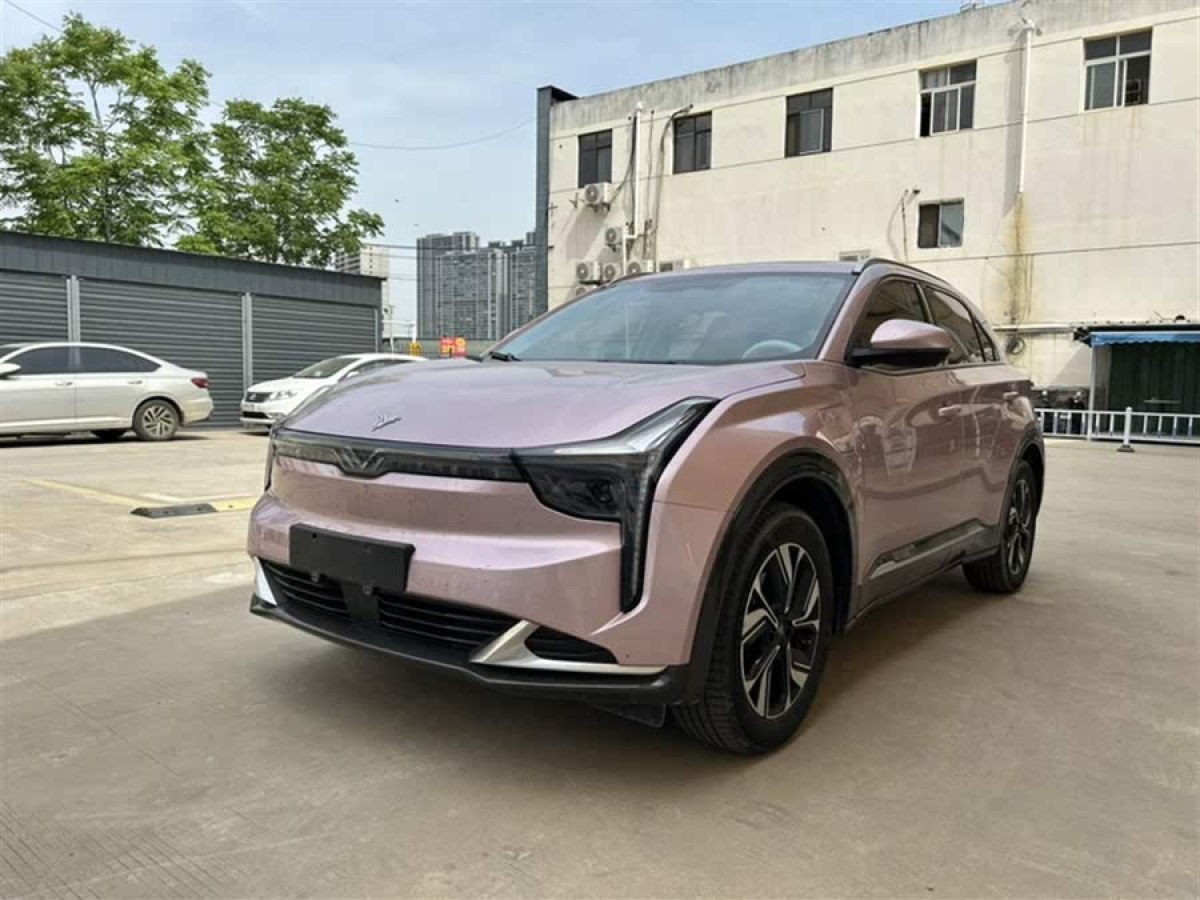 哪吒 哪吒U  2022款 哪吒U-Ⅱ 610 三元鋰圖片