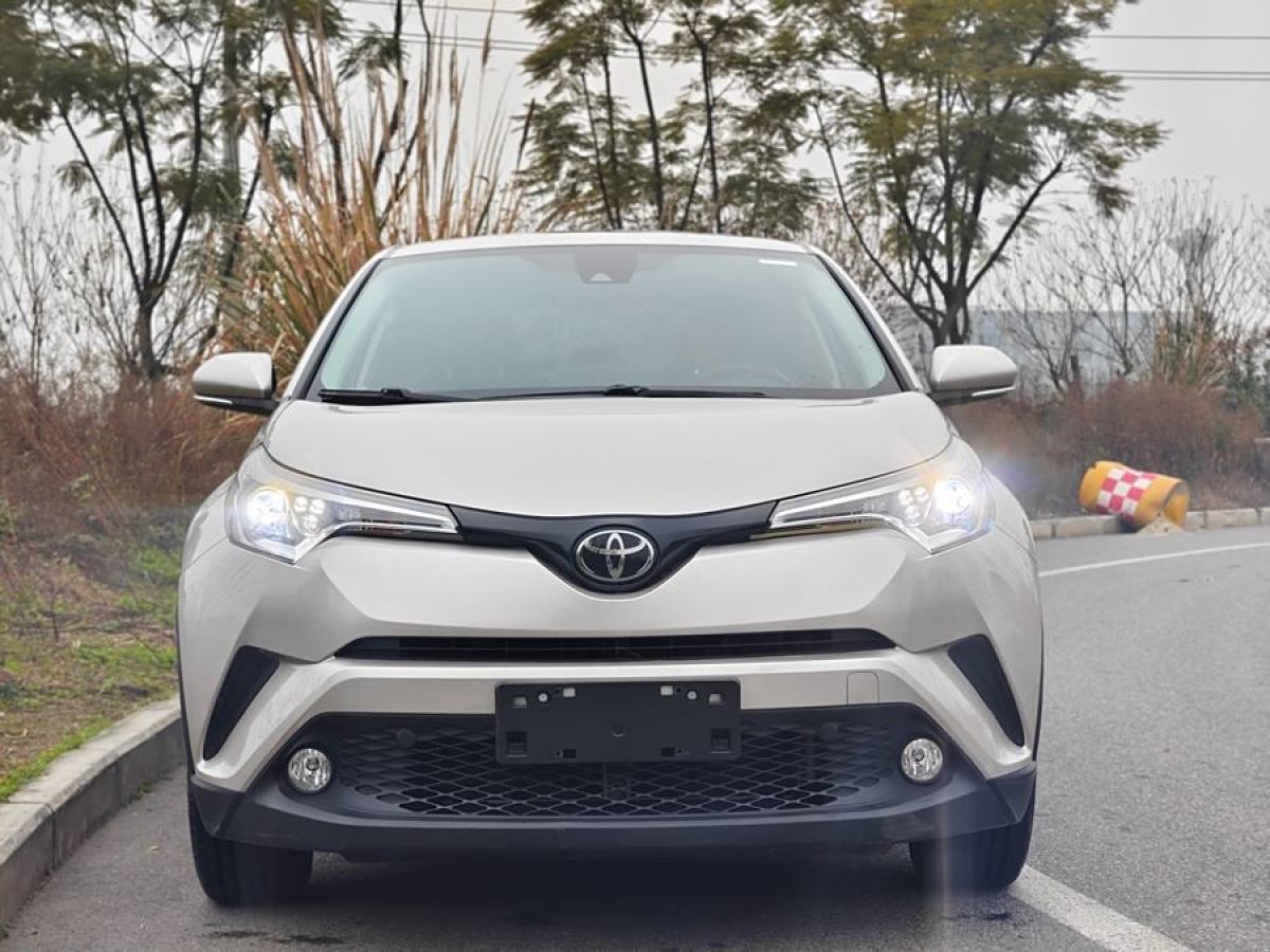 豐田 C-HR  2020款 2.0L 領先版圖片