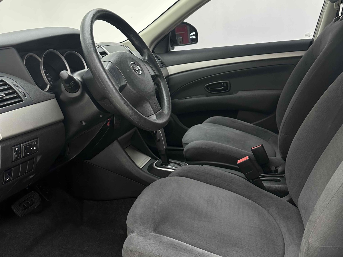 日產(chǎn) 軒逸  2016款 經(jīng)典 1.6XE 自動舒適版圖片