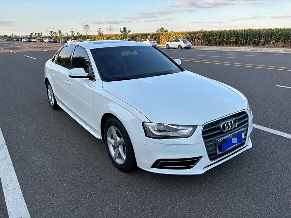 奧迪 奧迪A4L  2015款 35 TFSI 自動標準型圖片