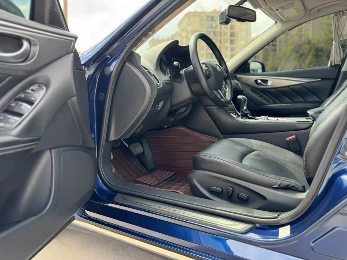 英菲尼迪 Q50L  2016款 2.0T 悅享版圖片