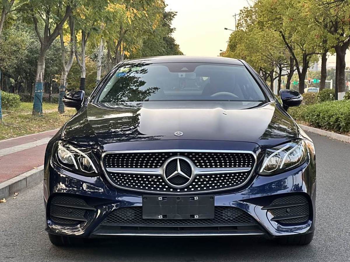 奔馳 奔馳E級(jí)  2018款 E 200 4MATIC 轎跑車圖片