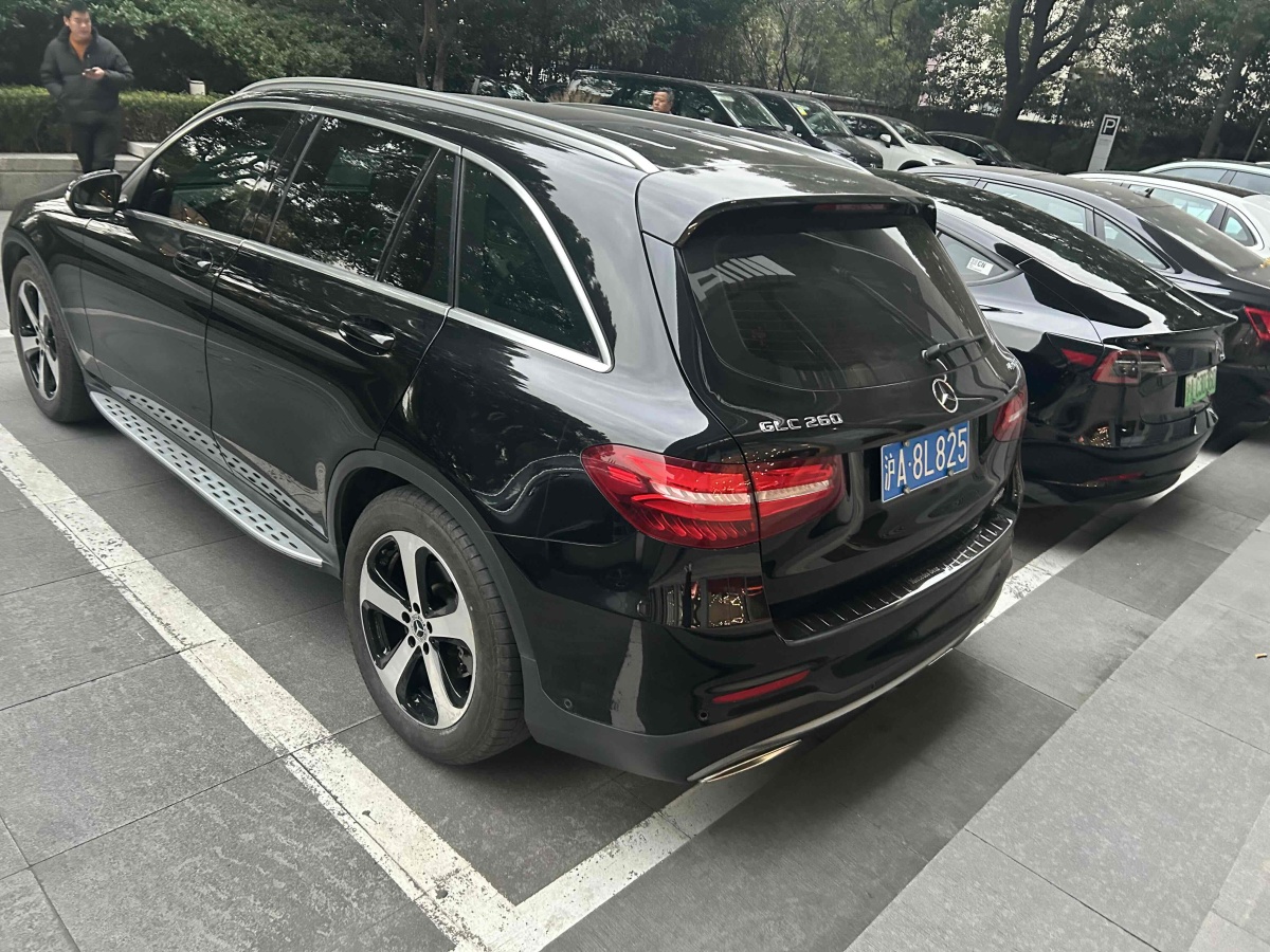 奔馳 奔馳GLC  2018款 改款 GLC 260 4MATIC 豪華型圖片