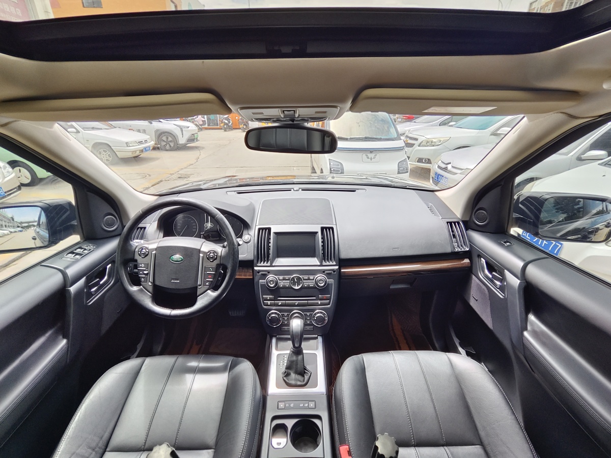 路虎 神行者2  2014款 2.0T Si4 SE汽油版圖片