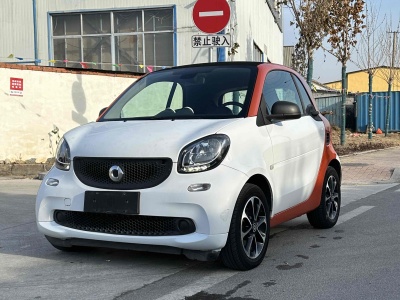 2017年3月 smart fortwo 1.0L 52千瓦硬頂靈動版圖片