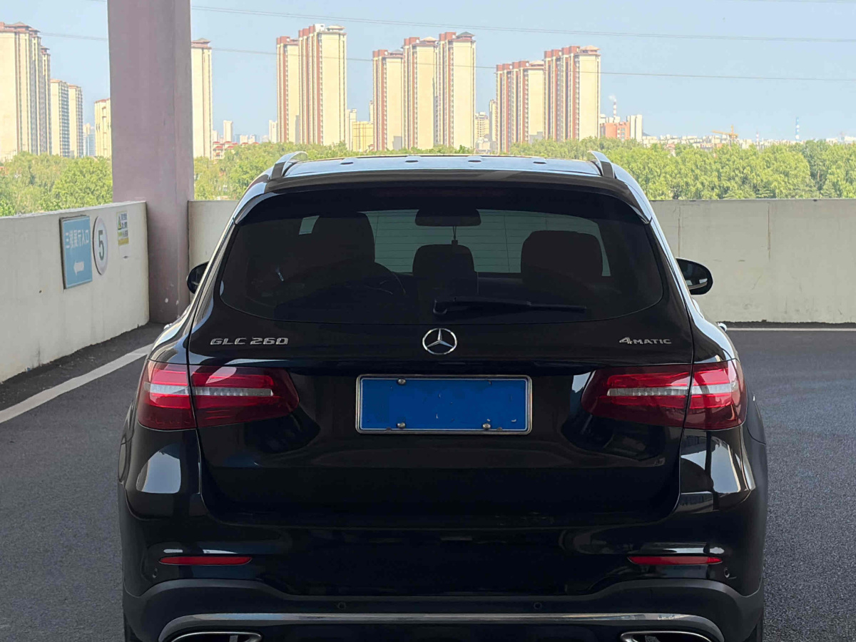 奔馳 奔馳GLC  2018款 改款 GLC 260 4MATIC 動(dòng)感型圖片