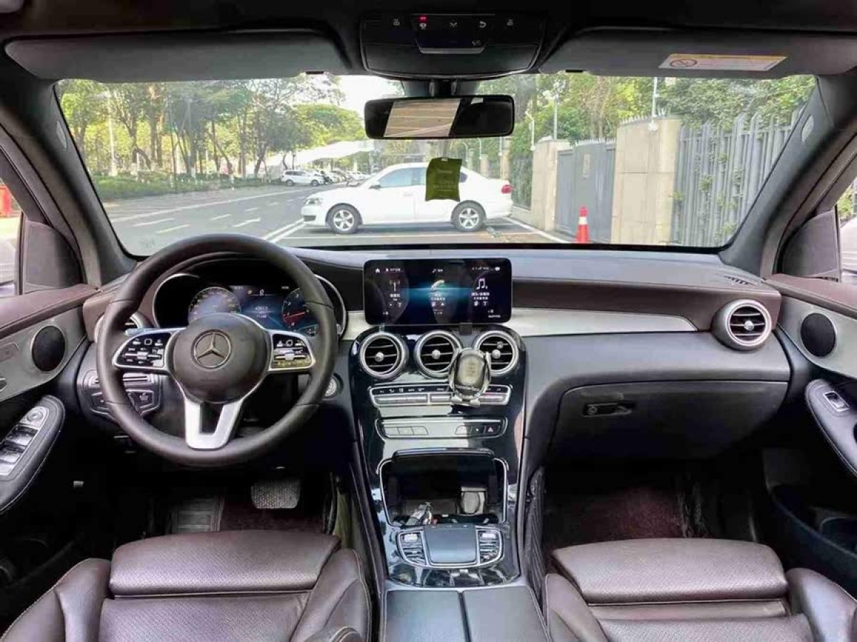 奔馳 奔馳GLC  2018款 改款 GLC 260 4MATIC 動感型圖片