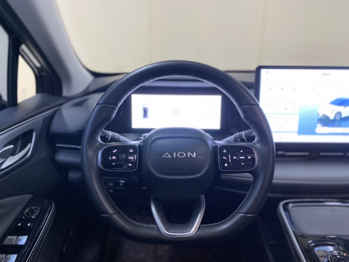 2023年3月埃安 AION S Plus  2023款 70 樂享版