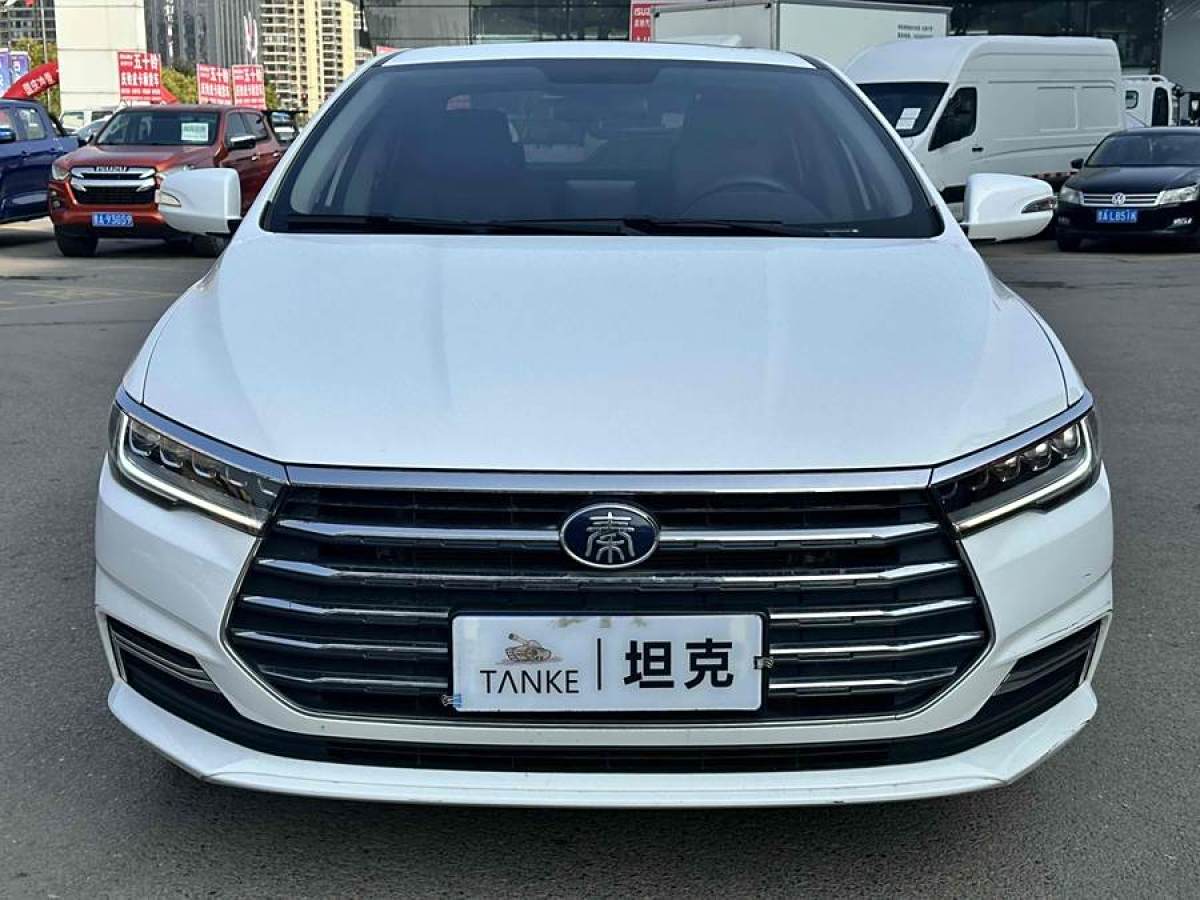 2020年8月比亞迪 秦  2019款 1.5L 自動(dòng)尊貴型