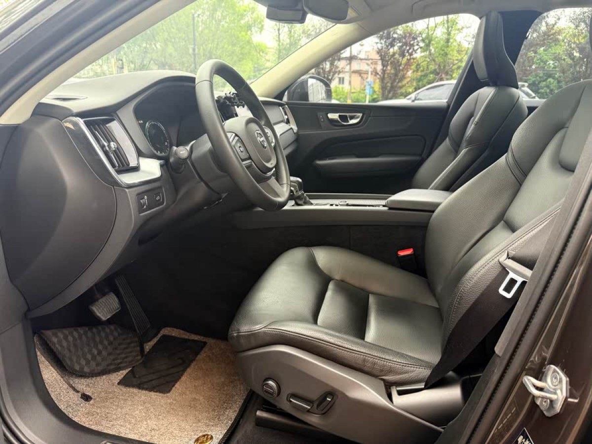沃爾沃 XC60  2019款  T5 四驅(qū)智遠(yuǎn)版 國VI圖片