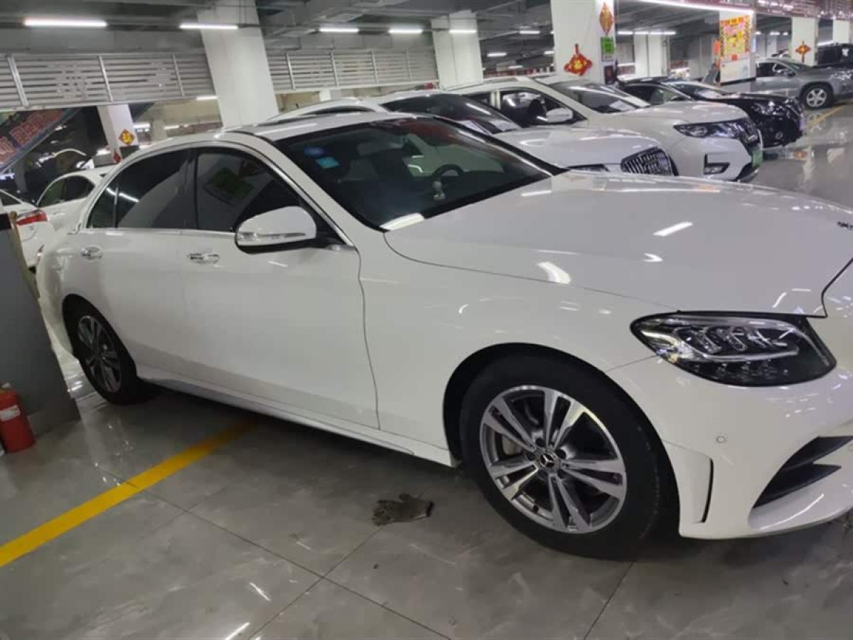 奔馳 奔馳C級  2019款 C 180 L 時尚型運動版圖片